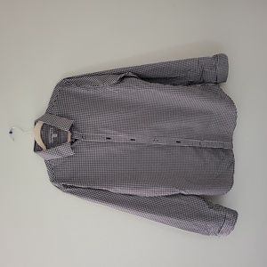 Long sleeve dress shirt